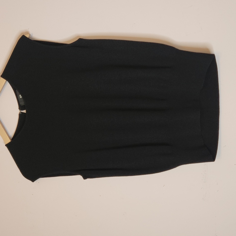 BANANA REPUBLIC Elsa Drape Back Top, size S - Picture 2 of 9